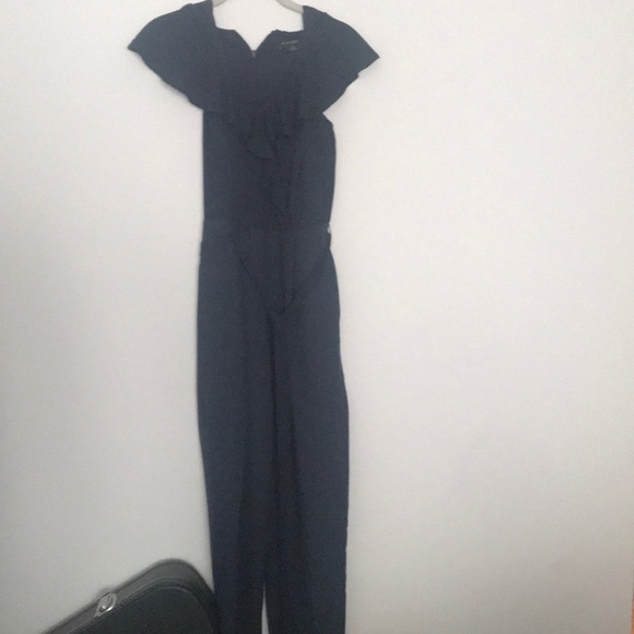 Banana Republic Ruffle V-Neck Cropped Jumpsuit S4. - Picture 2 of 5